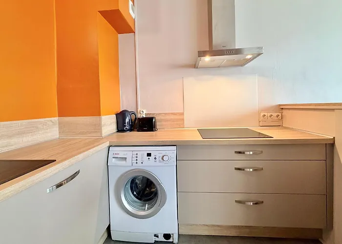 Grand T2 Industriel Lumineux & Calme - Proche Esa Appartement *